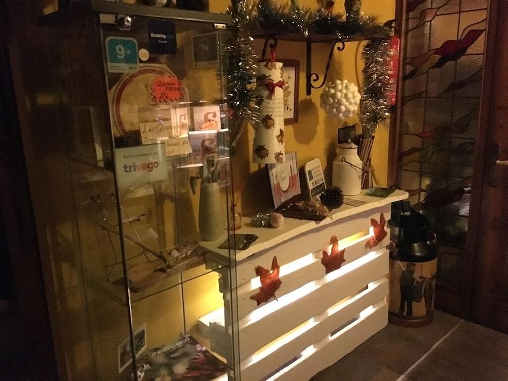 Alojamiento Bernabales Pámanes エクステリア 写真